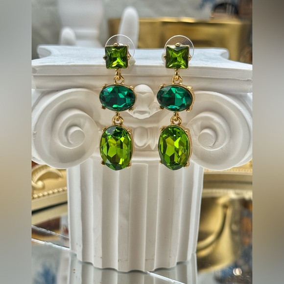 🆕 OSCAR DE LA RENTA 🧿 NWOT Claudia Crystal Drop Earrings, Emerald Multi - Picture 15 of 16